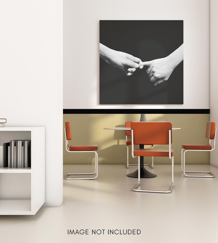 PSD maquete de pôster quadrado na parede com sala de jantar bauhaus