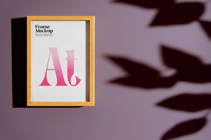 Maquete de quadro ao lado de uma janela
