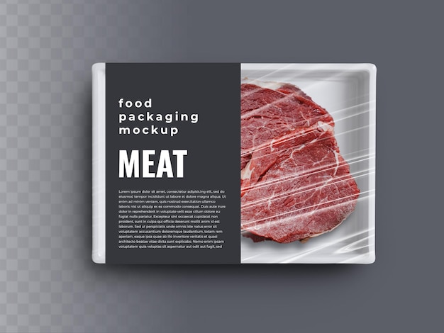 Maquete de recipiente de bandeja de caixa de comida com bife de carne em embalagem de plástico e rótulo de capa de papel