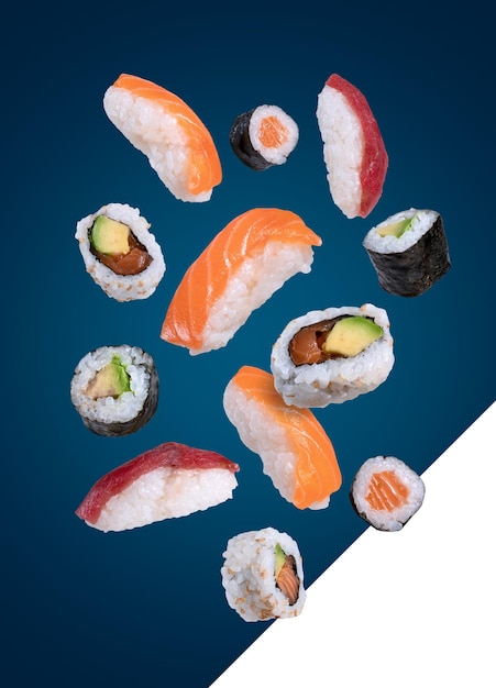 Maquete de sushi maki voador