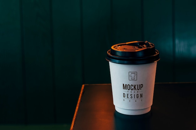 Maquete de uma xícara de café descartável