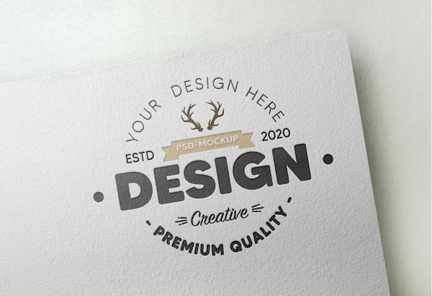 Maquete realista do logotipo em papel branco