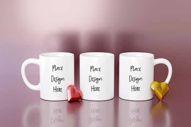 Maquette De 3 Tasses Pour Une Présentation Imprimée Sur 3 Côtés Sur Fond Rose Avec Un Design De Tasse à Thé En Forme De Coeur Doré