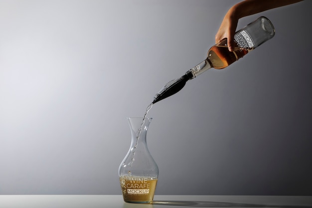 Maquette de carafe en verre pour le vin