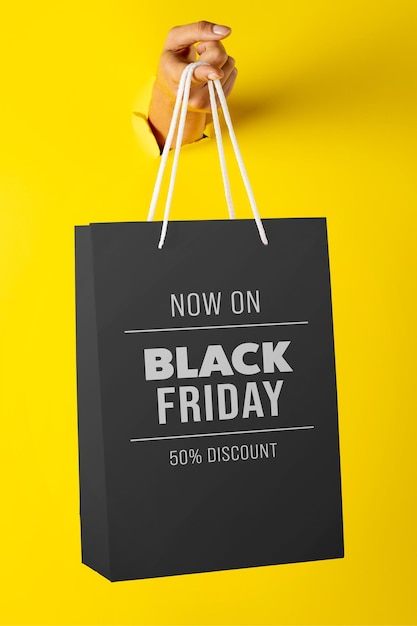 Une maquette du sac d'achat du vendredi noir
