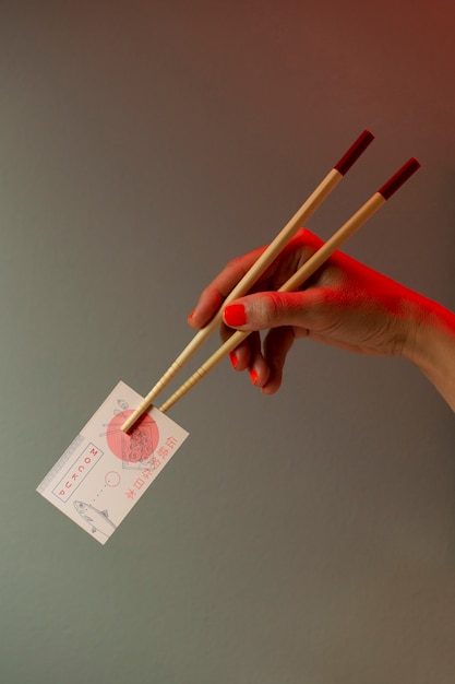 Maquette d'éléments de restaurant japonais avec de la nourriture traditionnelle