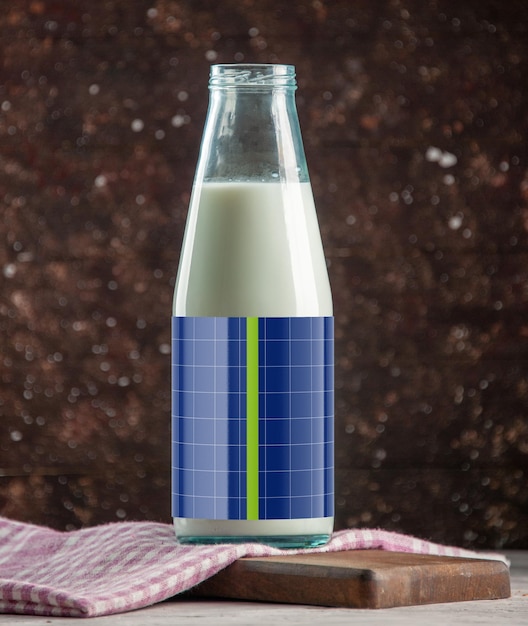 PSD maquette d'emballage de bouteille de lait en plastique brillant psd