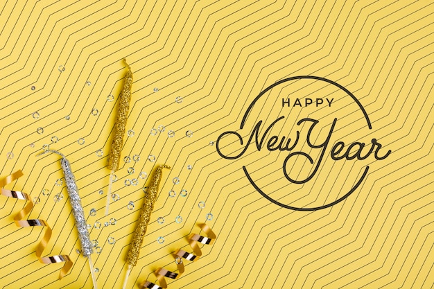 PSD maquette de lettrage de nouvel an sur fond jaune