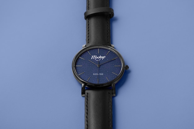 Une maquette de montre à poignet.