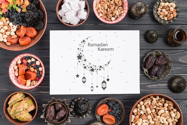 Maquette en papier avec le concept de ramadan