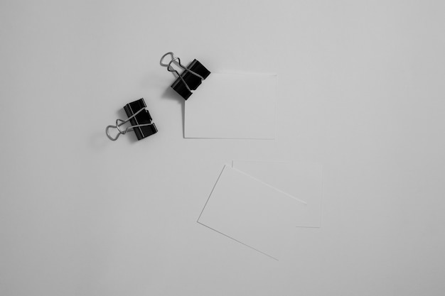 Maquette en papier avec modèle de clip