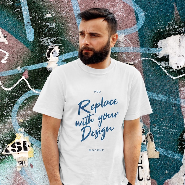 Maquette de photographie de T-shirt pour hommes décontractés personnalisable