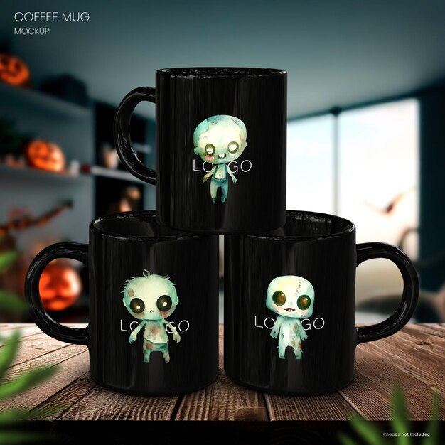 PSD maquette de tasse à café noire halloween de trois tasses sur une table en bois rustique