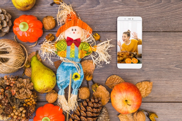 Maquette De Thanksgiving Avec Smartphone