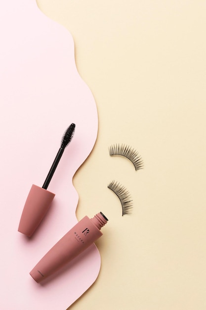 Mascara rosa e estensione delle ciglia Bellezza