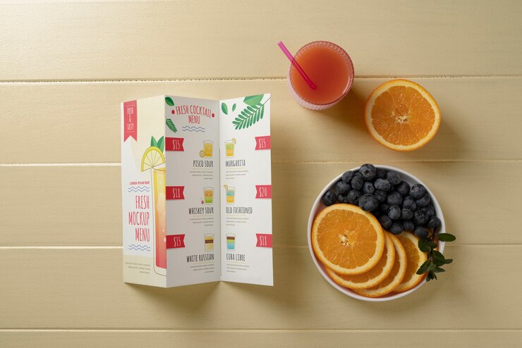 Menu de verão criativo com ingredientes