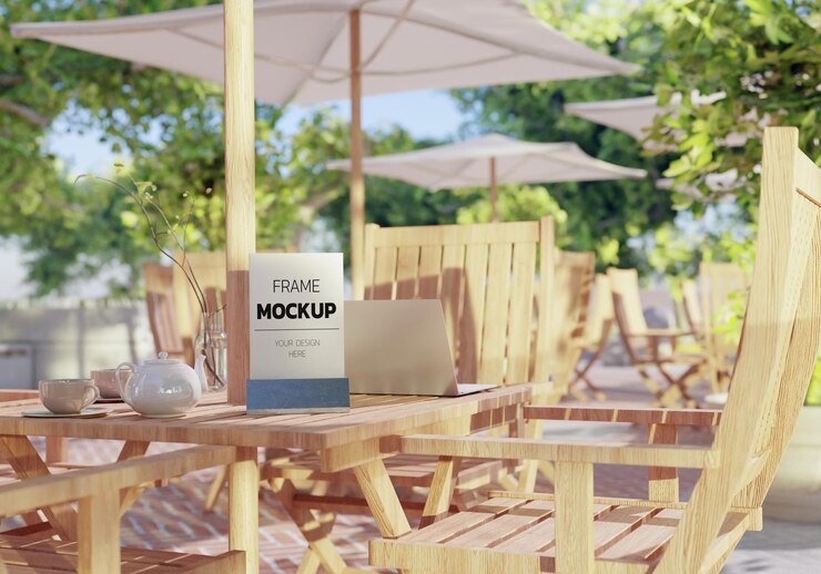Menu mockup vuoto sulla tavola di legno all'aperto nella rappresentazione 3d