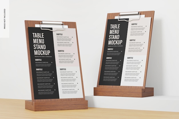 Les menus de table se tiennent sur la maquette de fond en bois, vue gauche et droite