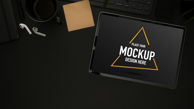 Mesa de trabalho com maquete de smartphone, suprimentos e acessórios