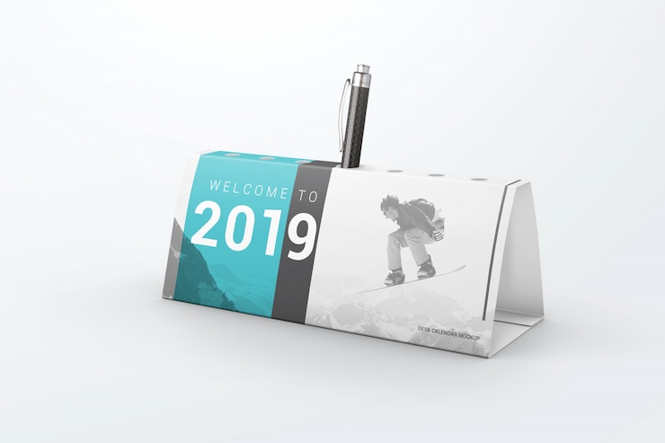 PSD mesa de negocios calendario pluma titular maqueta