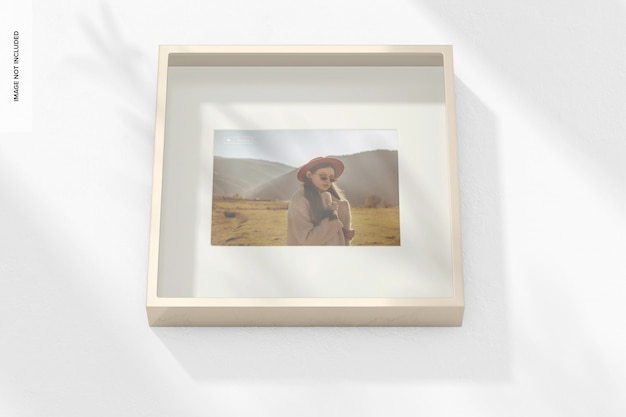 Metallic shadow gallery box frame mockup, ansicht von unten