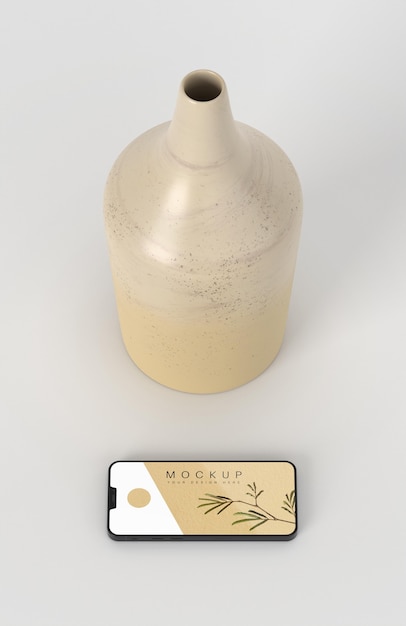 Minimales Vasen- und Telefonmodell