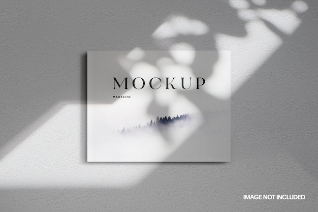 Minimalistische Landschaft uns Briefmagazin Mockup