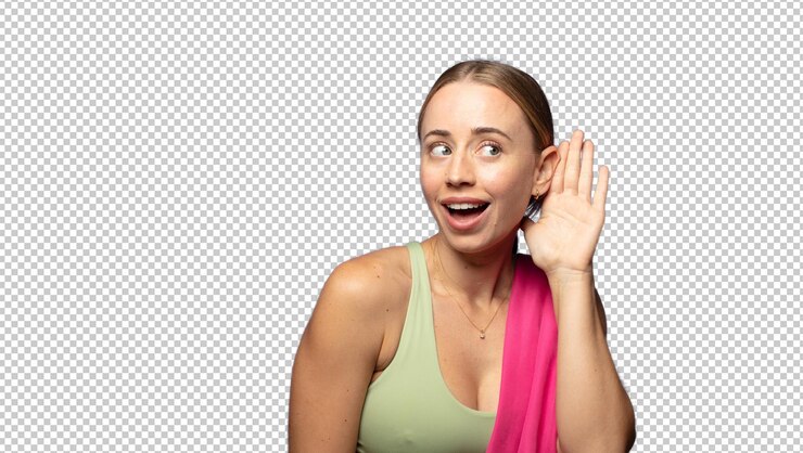 PSD mirando feliz escuchando tratando de escuchar una conversación secreta o chismes escuchando a escondidas