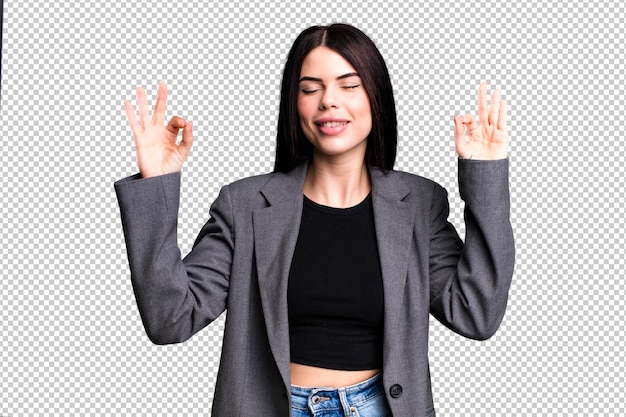 Mirar concentrado y meditar sentirse satisfecho y relajado pensando o haciendo una elección