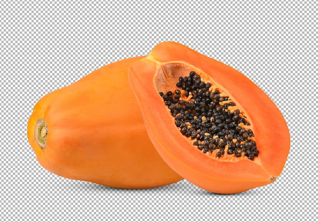 La mitad de la papaya madura con semillas aisladas sobre fondo blanco con la profundidad de campo completa