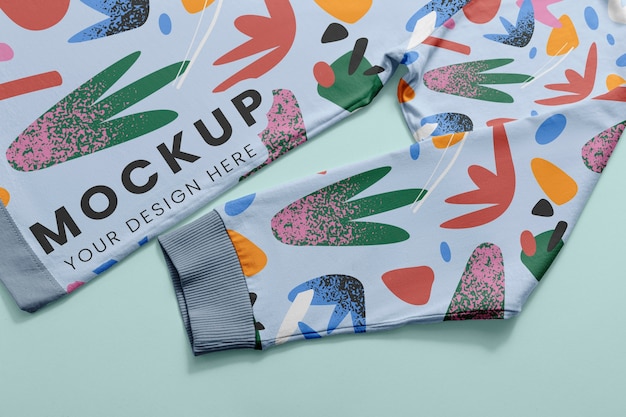 Mock-up di felpa stampata colorata