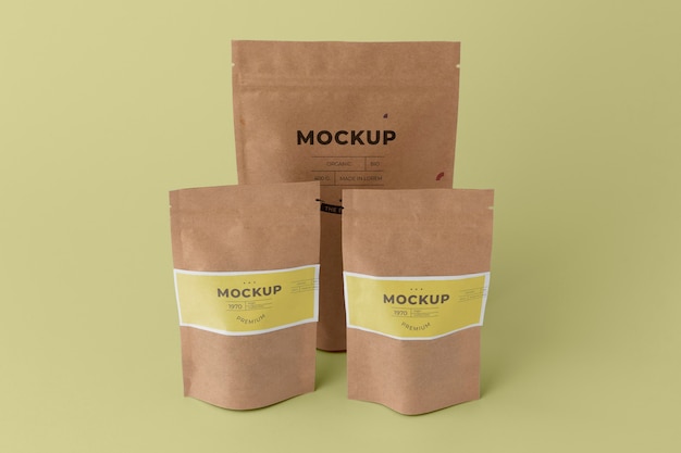Mock-up doypack composizione minimalista