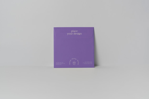 Mock-up für quadratische Papierumschläge