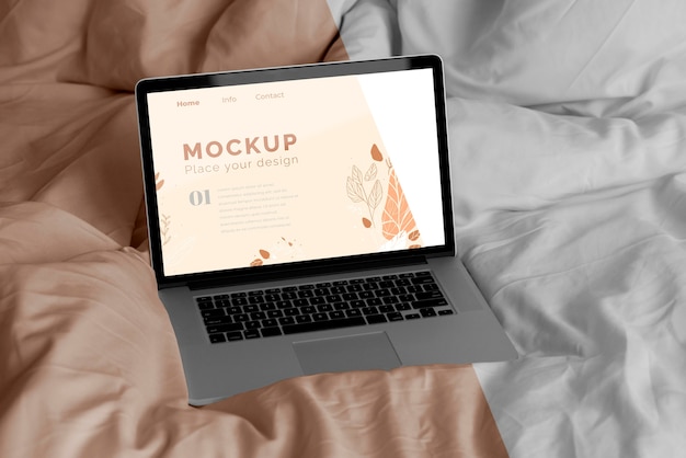 Mock up Laptop im Schlafzimmer