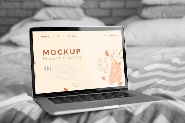 Mock up Laptop im Schlafzimmer