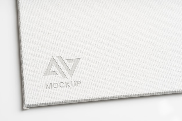 Mock-up-Logo-Design auf Schreibwarenzubehör