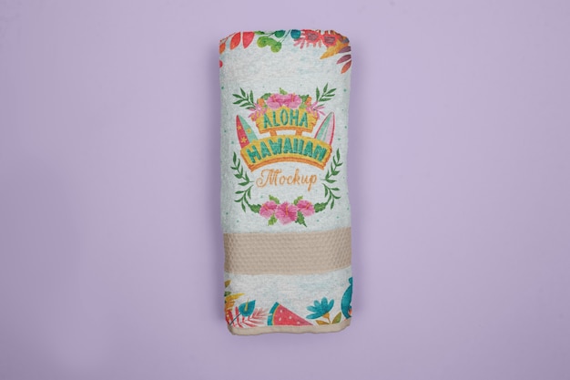 Mock-up telo mare stampato con design colorato