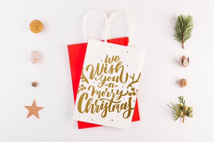 PSD mockup de bolsa de compras con concepto de navidad
