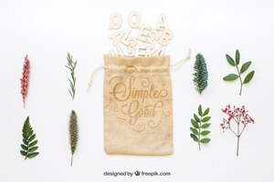 PSD mockup de bolsa y diferentes tipos de hojas