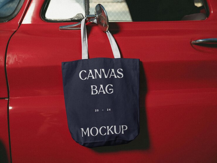 PSD mockup de una bolsa de lienzo colgante