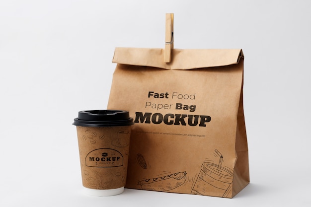 PSD mockup de bolsa de papel para comida rápida