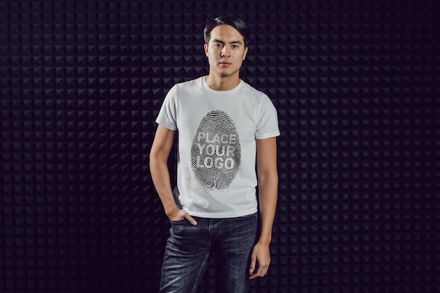 Mockup de camiseta