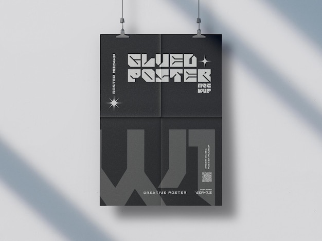 Mockup de un cartel pegado brillante en la pared