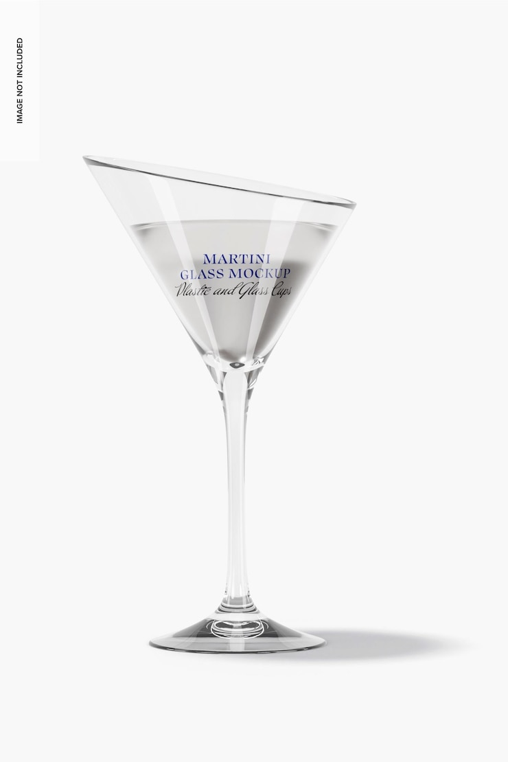 PSD mockup de cristal claro de martini, vista delantera