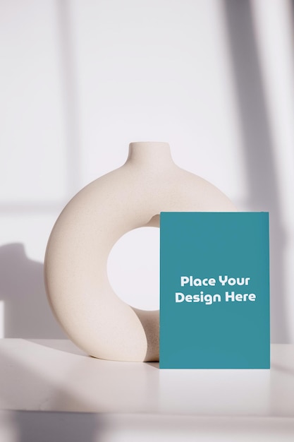 Mockup de PSD de papel verde com almofada em forma de donut