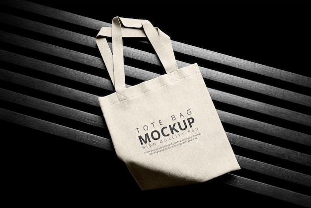 Mockup de Tote Bag em fundo preto