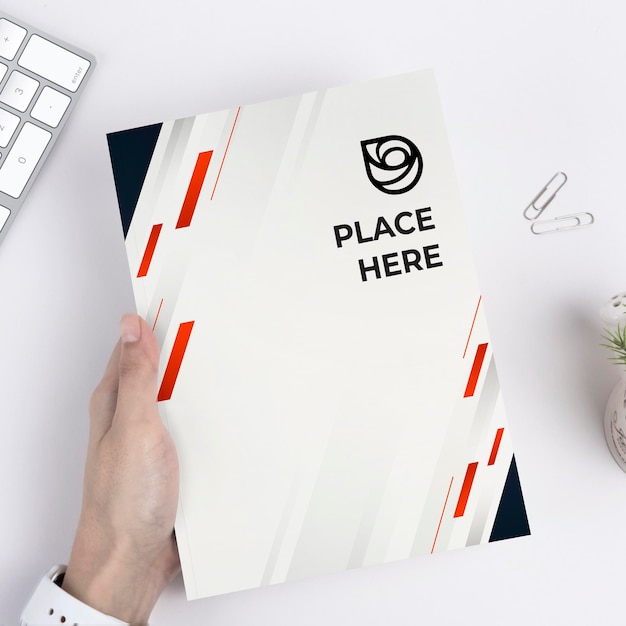 Mockup del libro in mano