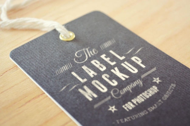 Mockup der tag-bekleidung bereit