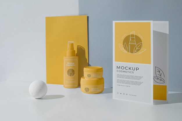 Mockup-design für kosmetische broschüren