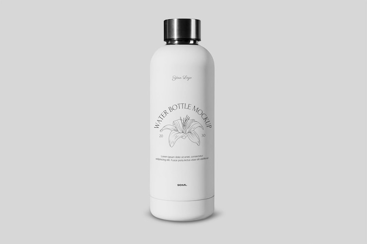 Mockup di acqua in bottiglia